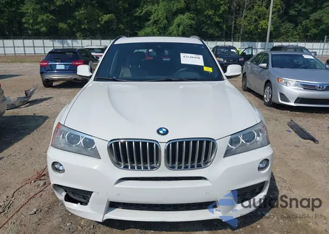 2014 BMW X3 xDrive28I z USA, uszkodzony, nr VIN 5UXWX9C59E0D32464